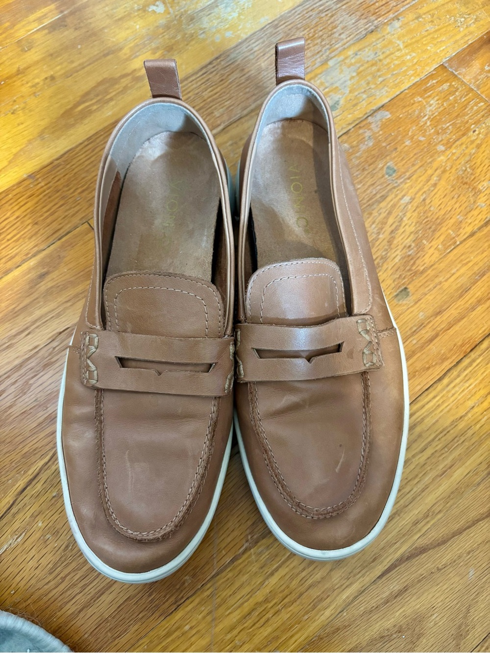 Vionic Uptown Loafer 8 Wide